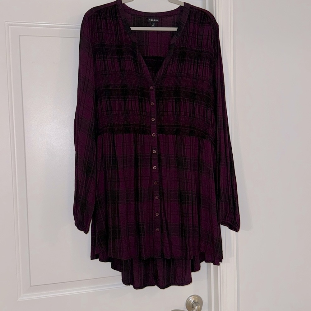 NWOT Torrid Tunic in Size 4